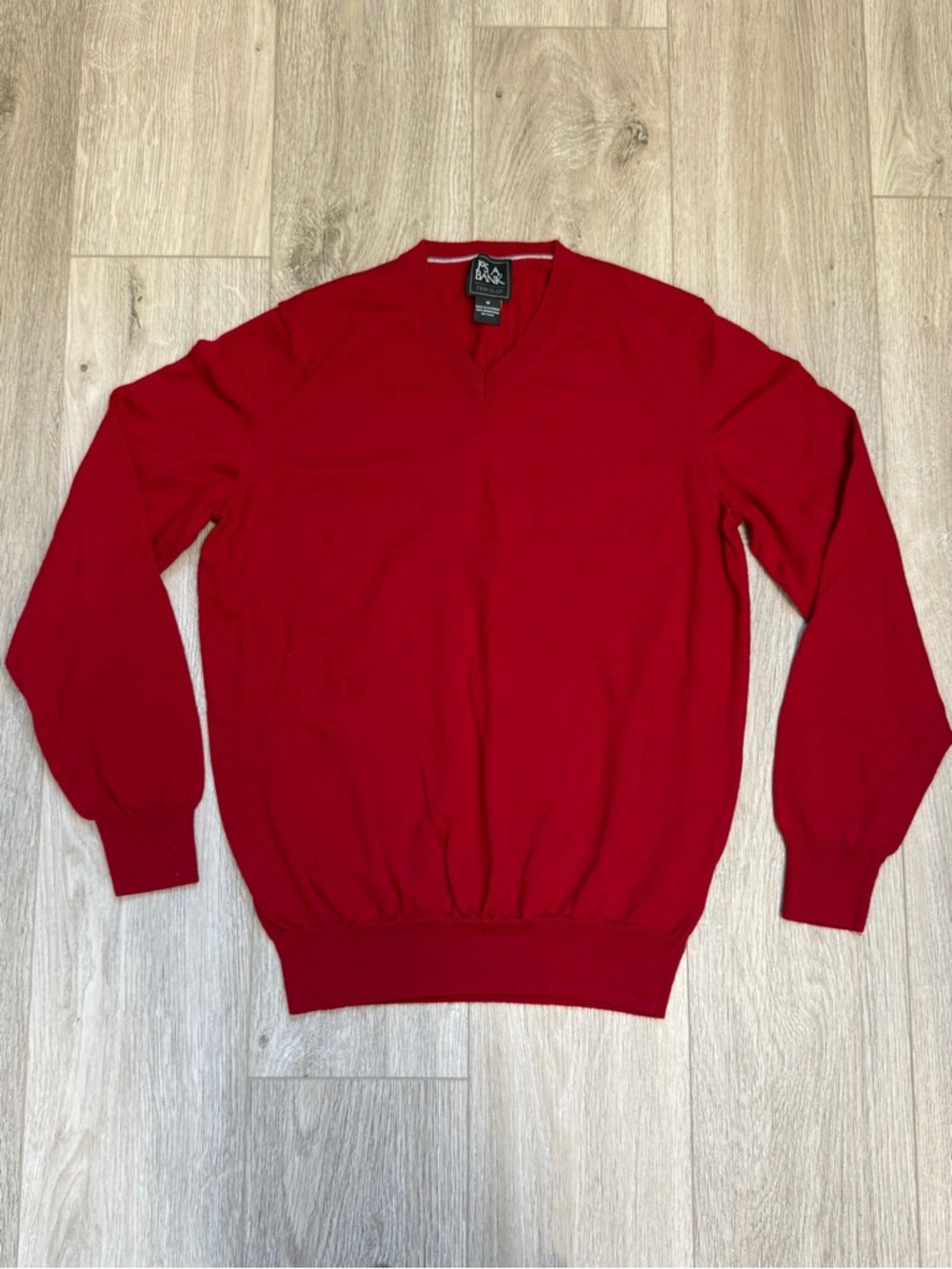 JoS. A. Bank - Men's Red 100% Merino Wool V-Neck Sweater - Size M